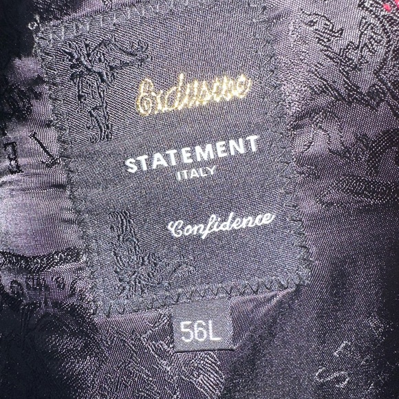 Statements Italy “Confidence Collection “ Red & Gold Brocade Tuxedo Jacket 56L - Picture 10 of 13